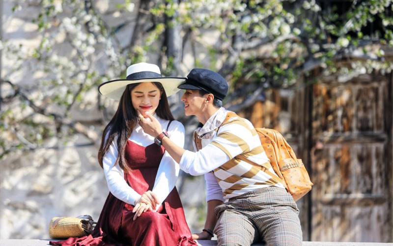 Phong cách "ton sur ton" - Đồng điệu và thời trang