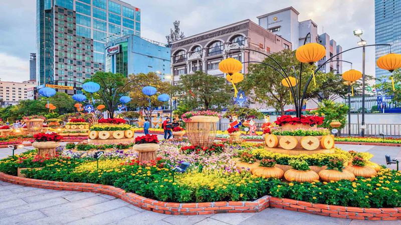 Đường hoa Nguyễn Huệ – TP.HCM