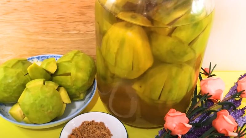 Thành phẩm cóc ngâm chua ngọt