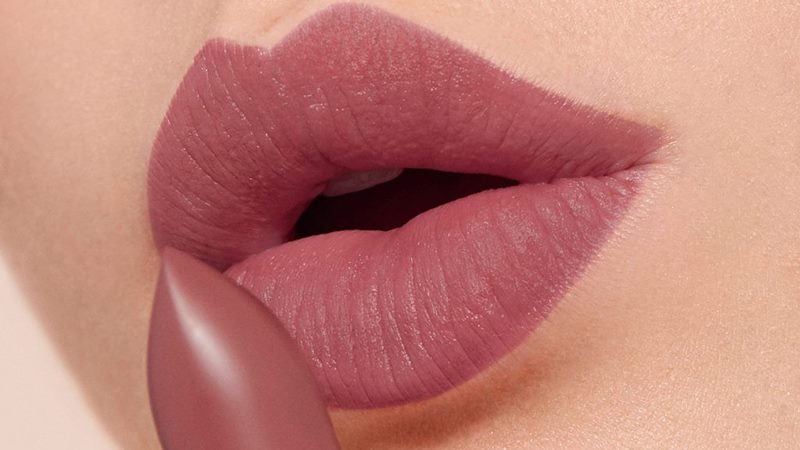 Hướng dẫn chọn thỏi son màu hồng đất phù hợp với mọi tone da