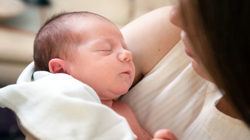 Cách đặt tên con trai sinh năm 2025 theo mong muốn của cha mẹ