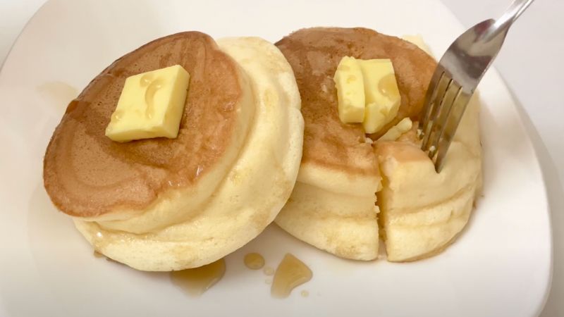 Thưởng thức bánh mây souffle