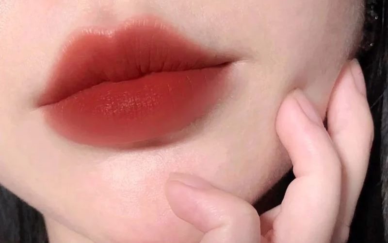 Son Kilian Matte 208 Smoked Rouge màu cam đất