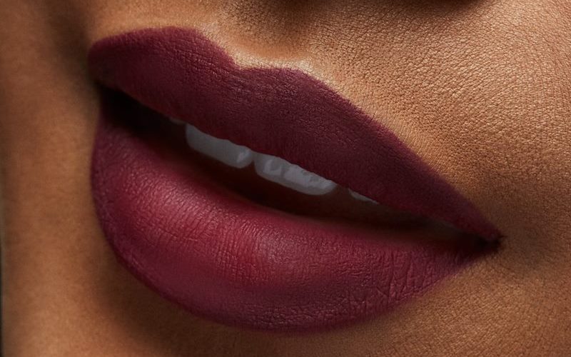 Son hồng mận MAC Locked Kiss Ink 55 Fruitful