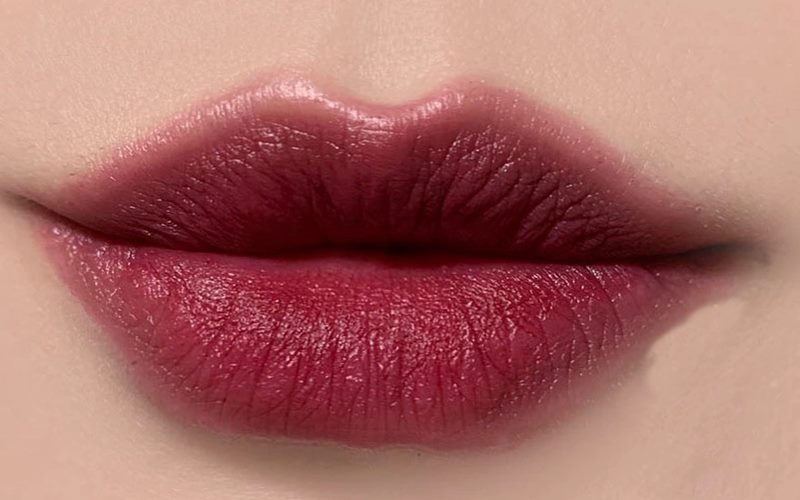 Hướng dẫn chọn thỏi son màu mận phù hợp với mọi tone da