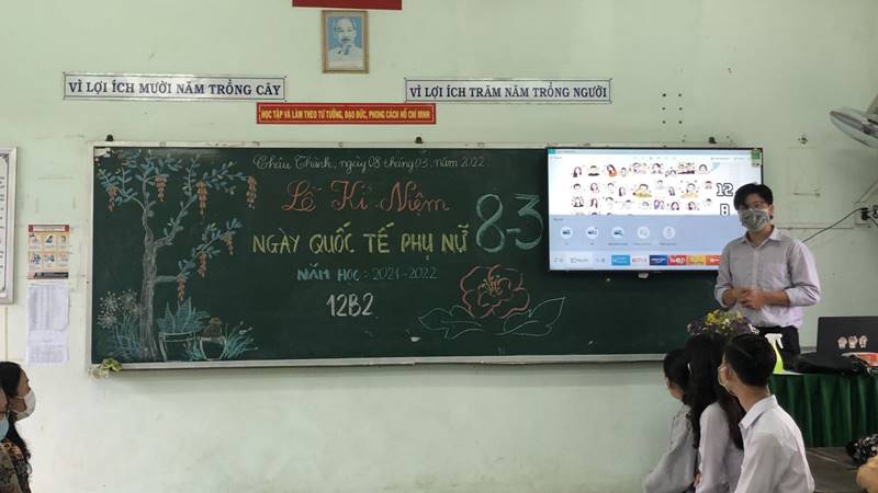 Tổng hợp mẫu bảng 8/3 sáng tạo nhất