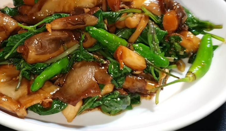 Cách làm nấm bào ngư xào chay thơm ngon, đơn giản