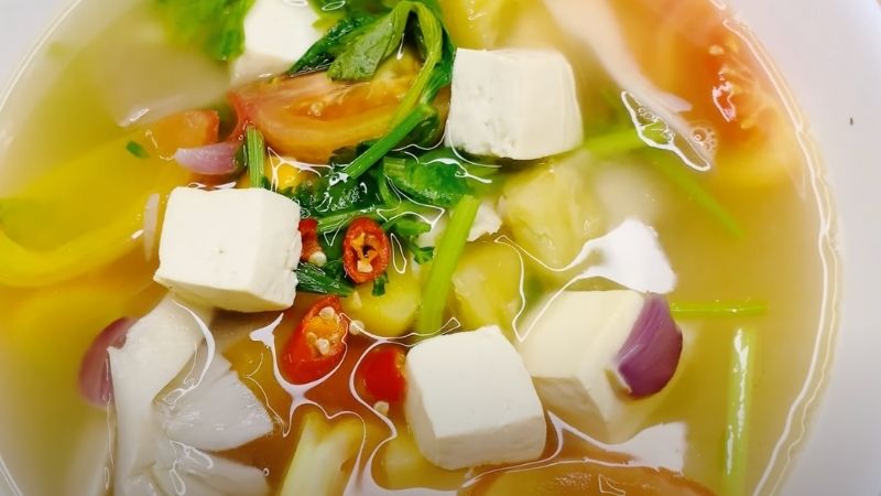 Thưởng thức canh chua nấm bào ngư