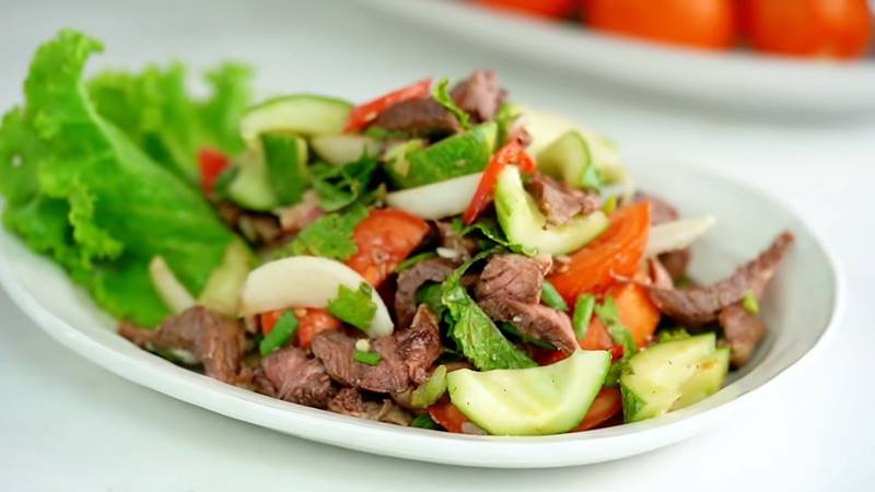 Salad trộn thịt bò