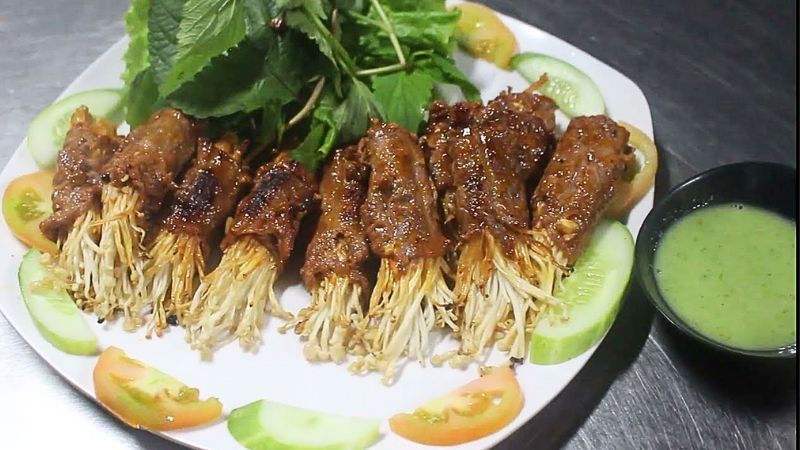 bò cuộn nấm kim châm nướng giấy bạc bò cuộn nấm kim châm nướng giấy bạc
