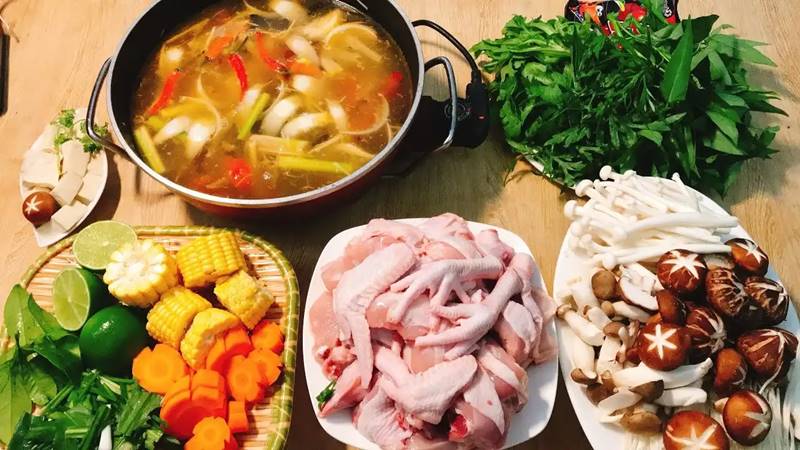 Lẩu nấm thịt gà
