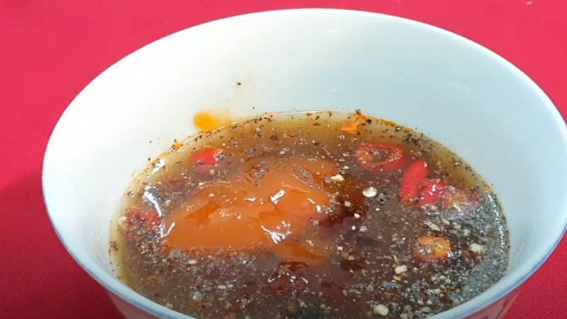 Pha nước sốt