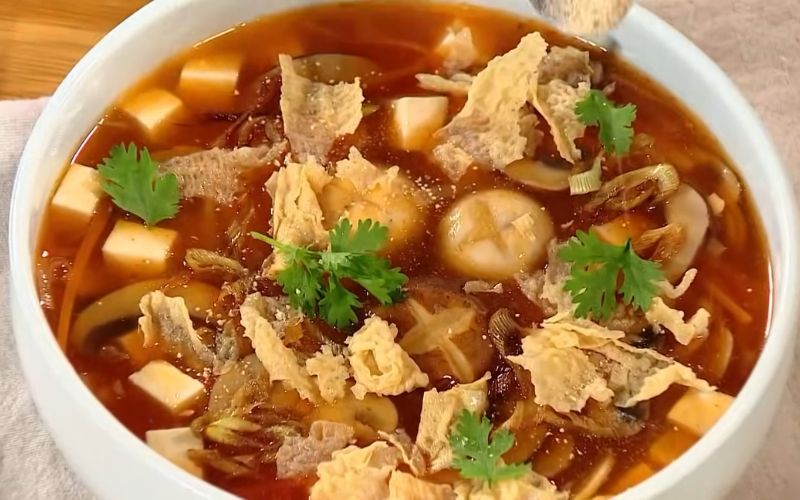 Súp gấc nấm mỡ