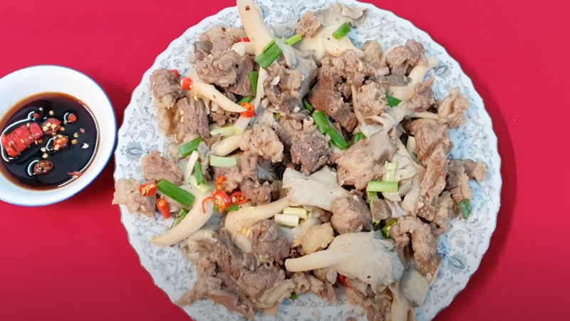 Thưởng thức nấm bào ngư xào thịt bò Thưởng thức nấm bào ngư xào thịt bò