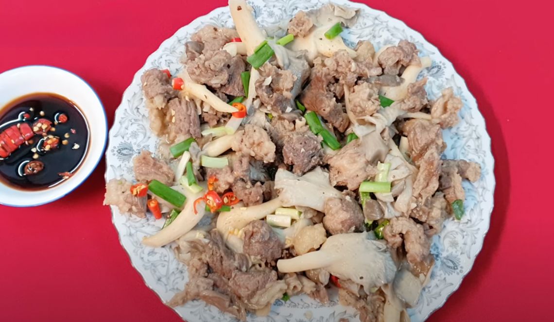 Hướng dẫn làm món nấm bào ngư xào thịt bò bổ dưỡng