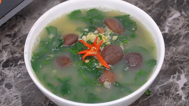 món canh rau ngót với nấm