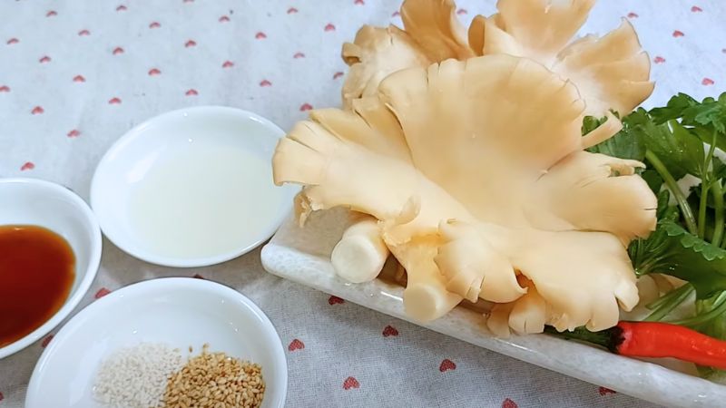 Nguyên liệu làm món nấm bào ngư xào dầu hào