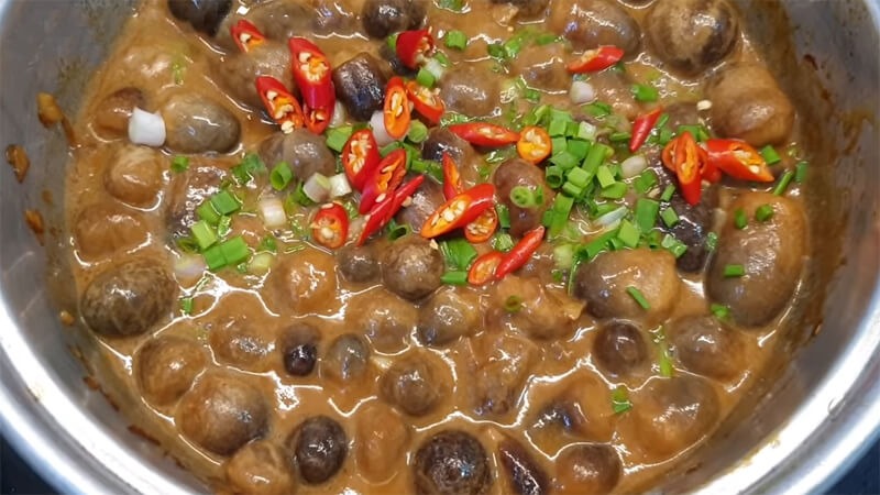 Nấm rơm kho chao