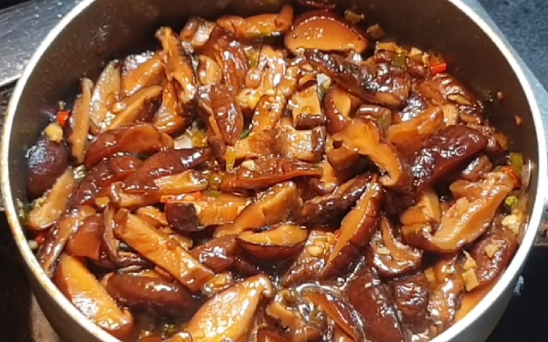 Nấm đông cô kho quẹt