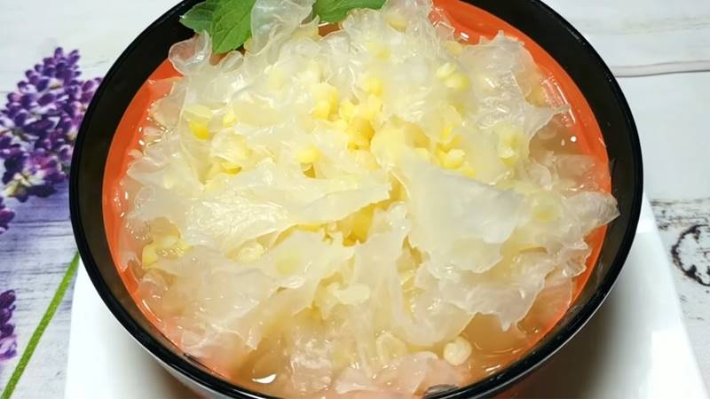 Chè đậu xanh nấm tuyết