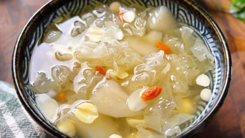 Chè nấm tuyết