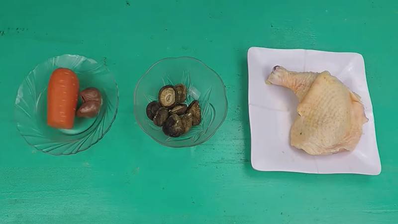 Nguyên liệu làm món đùi gà sốt nấm