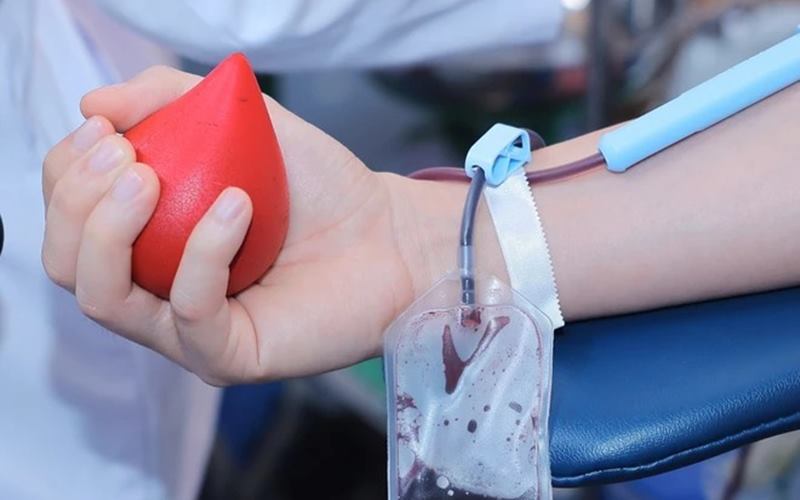 Những lưu ý nếu hiến máu khi đang cho con bú