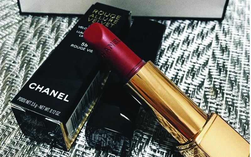 Son Chanel Rouge Allure Velvet – 58 La Raffinée