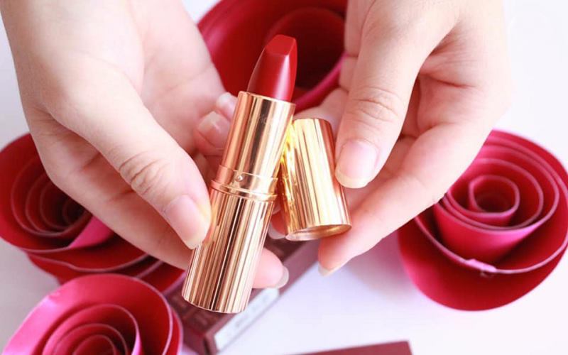 Son Charlotte Tilbury Màu Red Carpet Red - Đỏ Ruby Đẹp Nhất