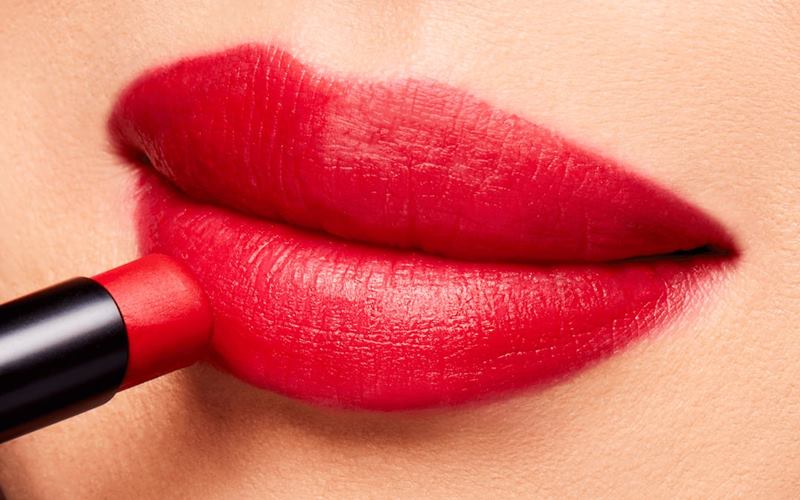 Son đỏ ruby hợp với da nào?