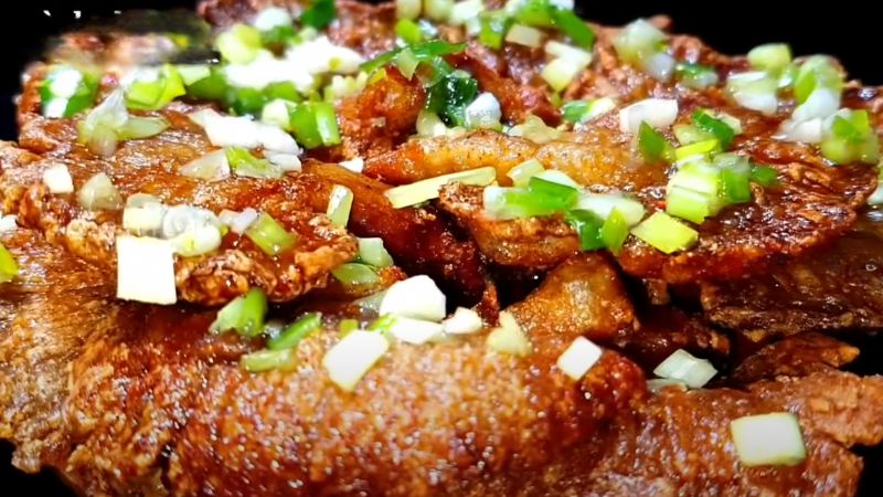 Nấm bào ngư chiên sốt dầu hành