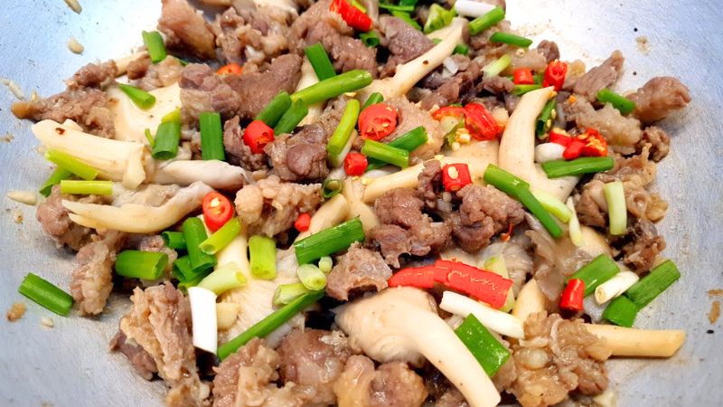 Nấm bào ngư xào thịt bò