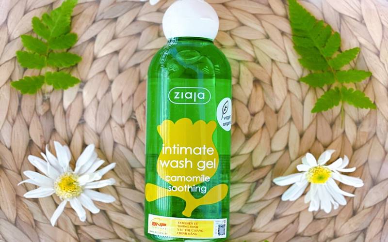 Gel vệ sinh Ziaja Imtimate Cúc la mã