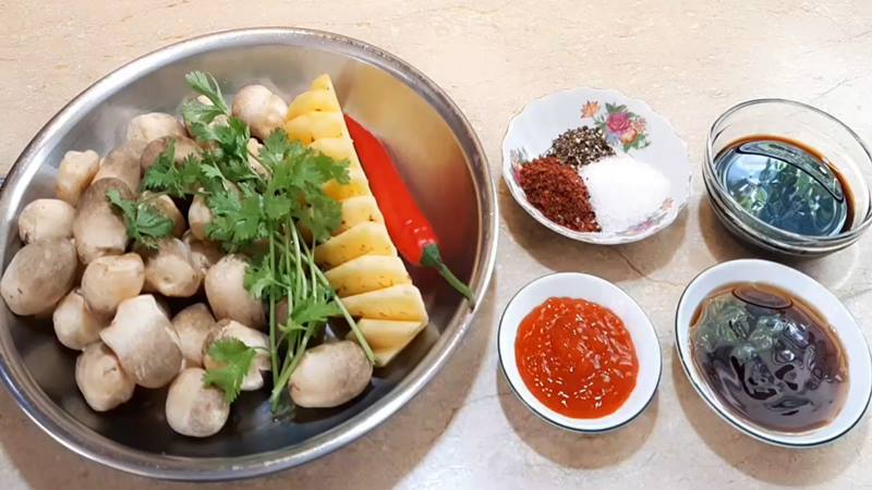 Nguyên liệu làm món nấm rơm kho khóm