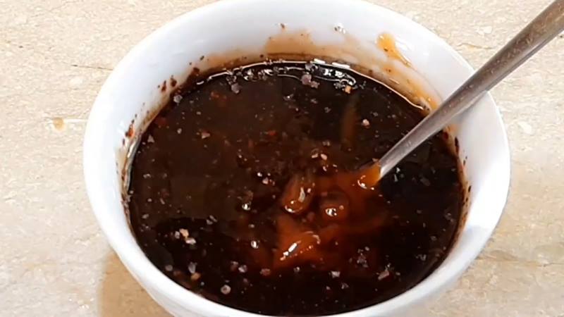 Pha nước sốt