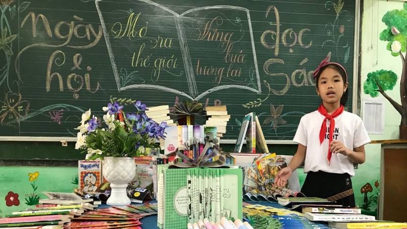 Từng nét phấn vẽ nên hành trình khám phá sách