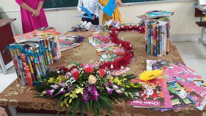 Bảng trang trí độc đáo từ những vật liệu tái chế thân thiện môi trường