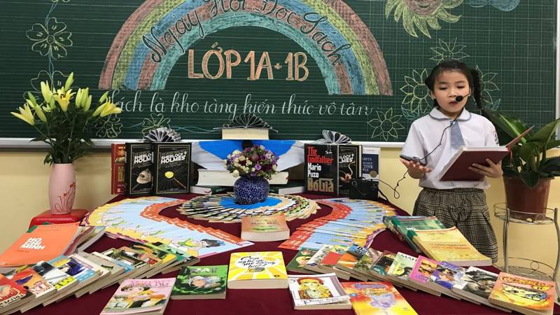 Trang trí bảng ngày hội đọc sách về các tác phẩm văn học nổi tiếng