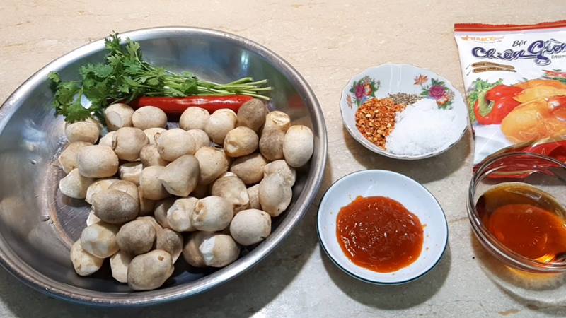 Nguyên liệu làm món nấm rơm chiên nước mắm