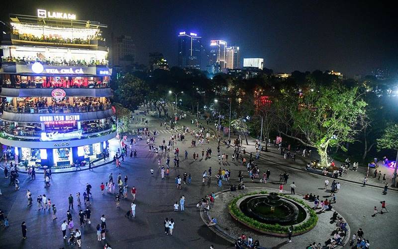 Phố đi bộ Hồ Gươm Phố đi bộ Hồ Gươm