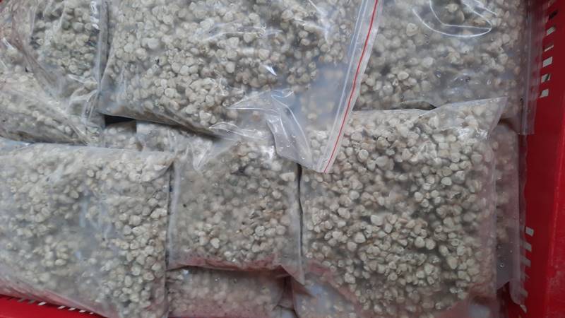 Cách bảo quản thịt hến đã tách vỏ