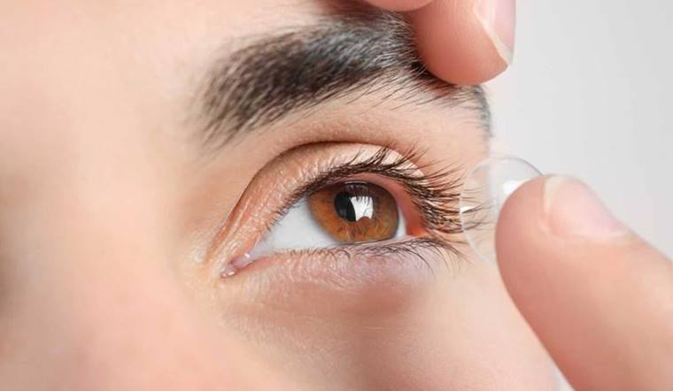 Kính áp tròng là gì? Các loại kính áp tròng trên thị trường