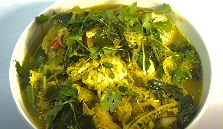 Cách làm cá lóc um chuối cây hấp dẫn, đậm đà