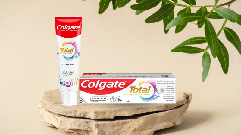 Kem đánh răng Colgate Total Clean Mint bạc hà