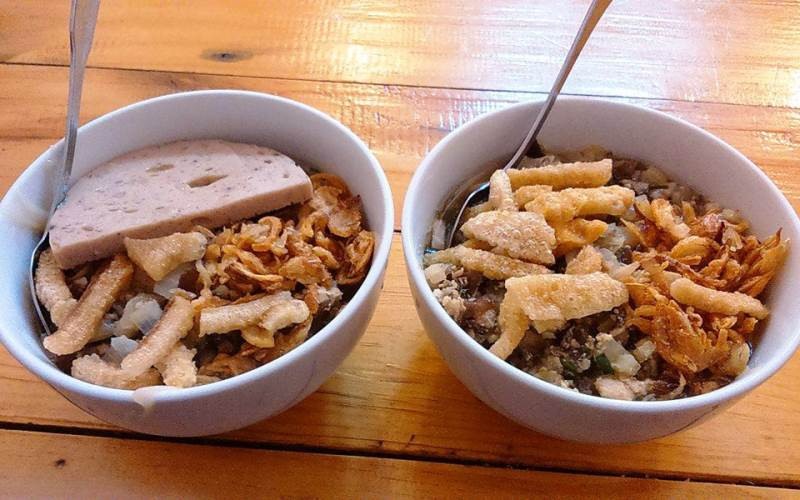 Một phần bánh đúc của miến trộn bà Nội Một phần bánh đúc của miến trộn bà Nội