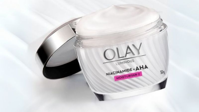 Hướng dẫn sử dụng kem dưỡng Olay Niacinamide + AHA tái tạo & ngừa lão hóa