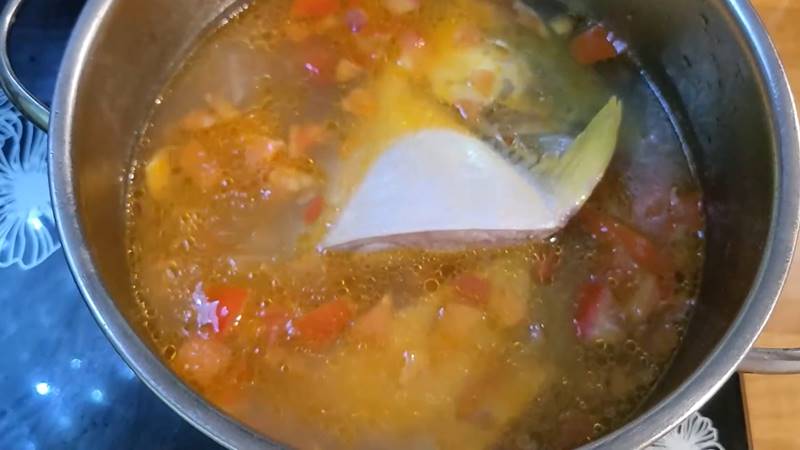 Nấu canh chua cá chim