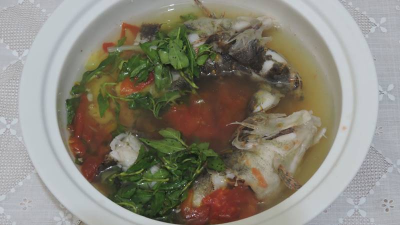 Canh cá bống rau răm