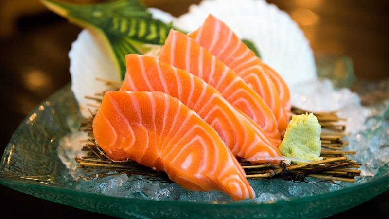 Cách làm sashimi cá hồi đơn giản tại nhà chuẩn vị
