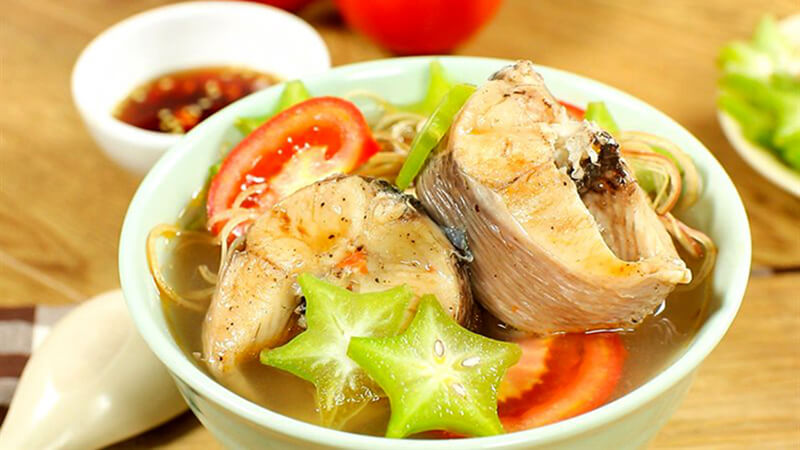 Canh chua khế, cá lóc